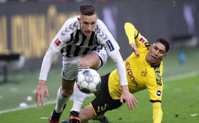 包含佛罗伦萨宣布新建青训基地,未来可期的词条 包含佛罗伦萨宣布新建青训基地,未来可期的词条