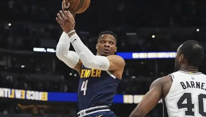 关于湖人B队碾压阿根廷男篮，威斯布鲁克制霸全场的信息