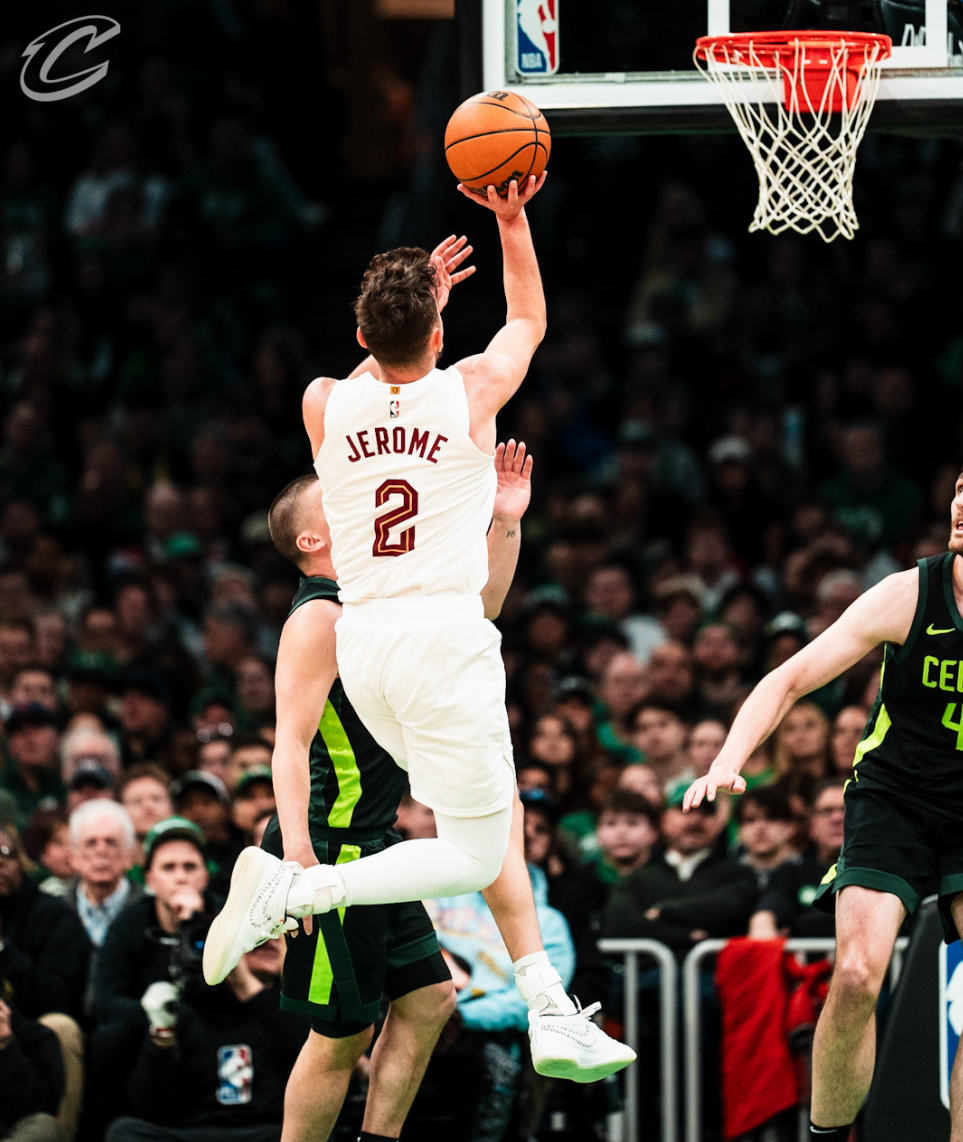 关于菲律宾男篮强势马刺，米切尔关键制胜的信息