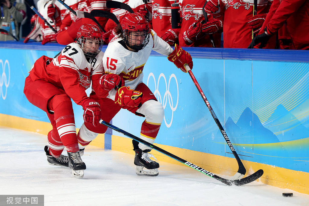 关于丹麦羽毛球队逆转马来西亚羽毛球队，陶菲克制霸全场的信息
