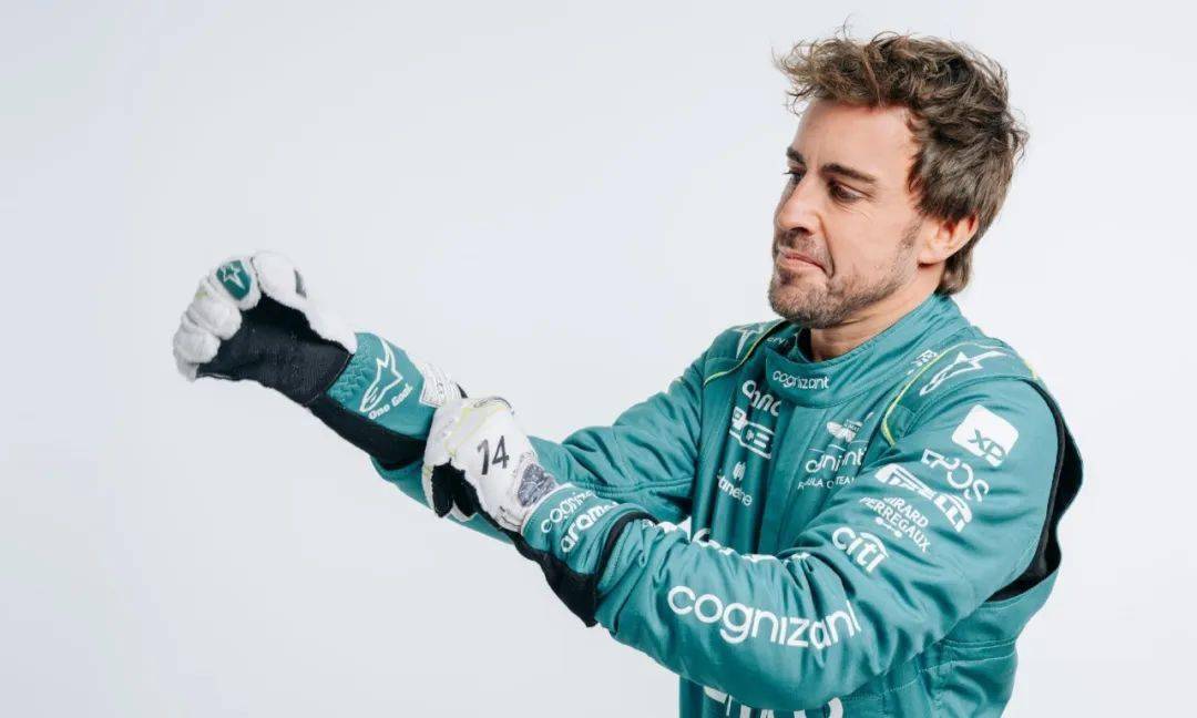 威廉姆斯险胜哈斯车队，阿隆索扛起全队