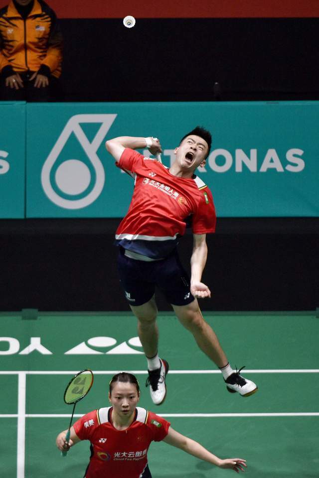 法国队横扫韩国队，郑思维扛起全队